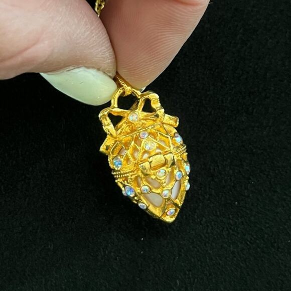 Vintage Joan Rivers Faberge Egg Necklace Secret of the Scroll Gold Gem Locket - Picture 3 of 8